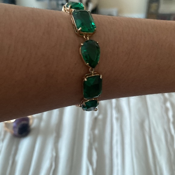 Lauren Ralph Lauren
Green Stone Flex Bracelet in Gold Tone - Picture 5 of 6